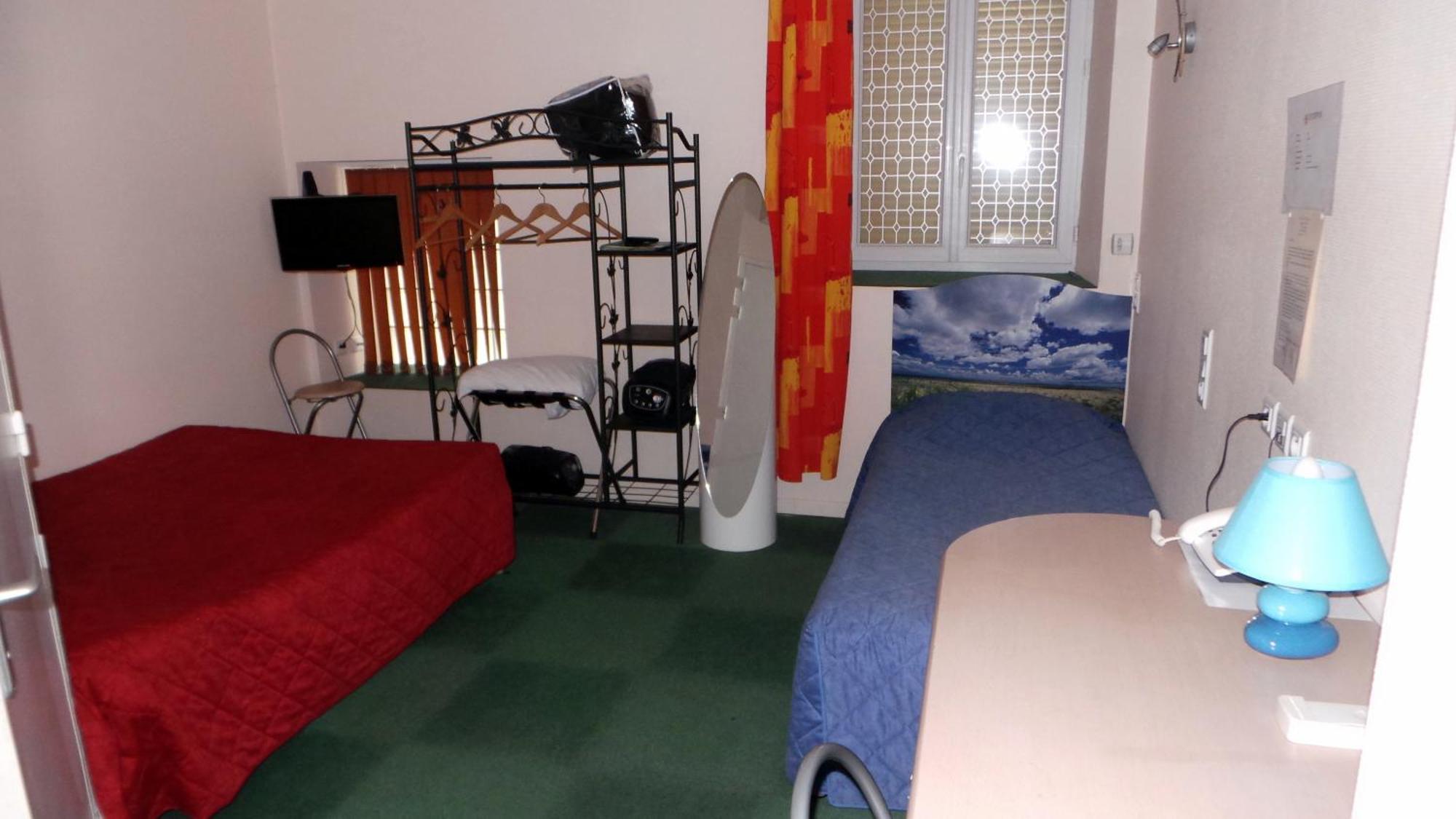 Hotel Le Gambetta Carmaux Pokój zdjęcie